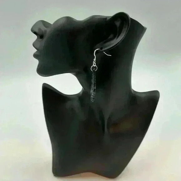 🆕 handmade artisan black drop earrings - Picture 2 of 2